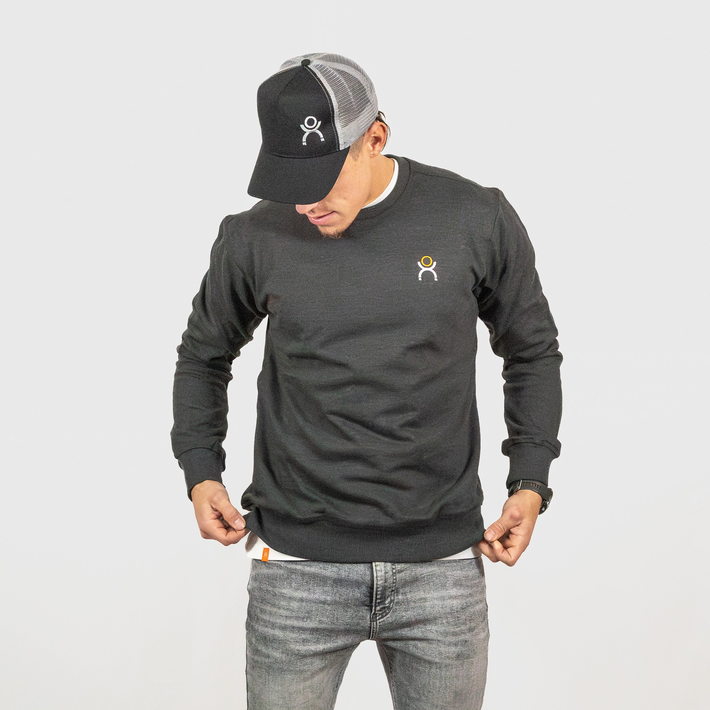 Men's Classic Roundneck Sweatshirt